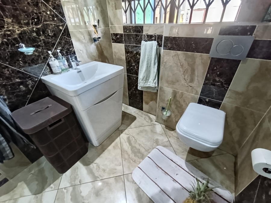 1 Bedroom Property for Sale in Lakeview Free State